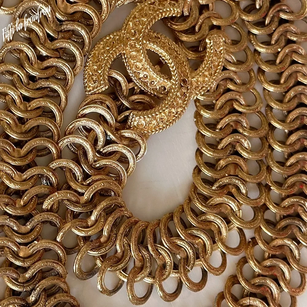 Authentic Chanel belt/necklace